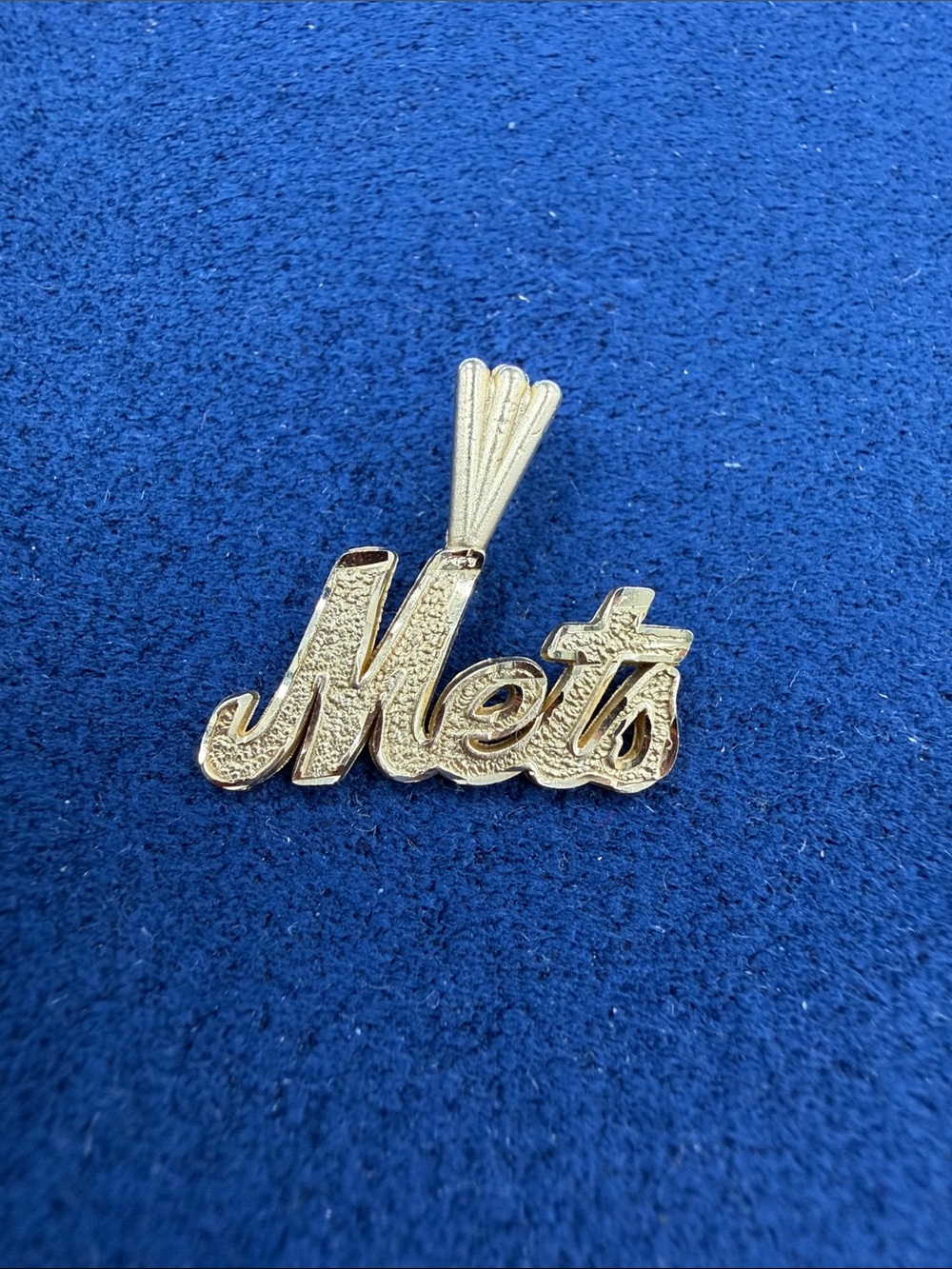 14K Gold 'Mets' Pendant